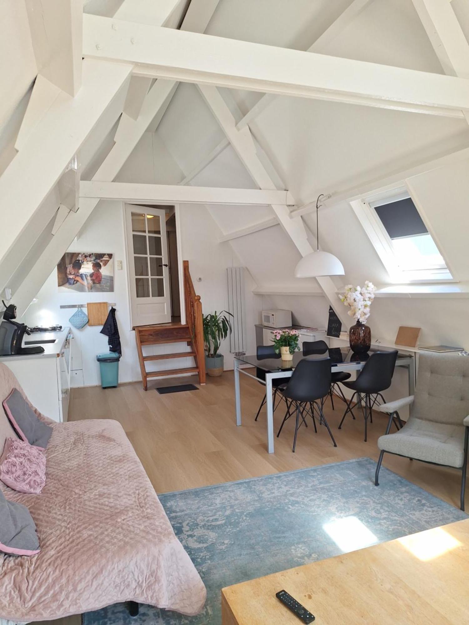Bed & Bike De Rijp Bed & Breakfast Bagian luar foto